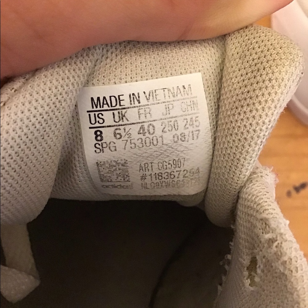 Adidas - Picture 3 of 5